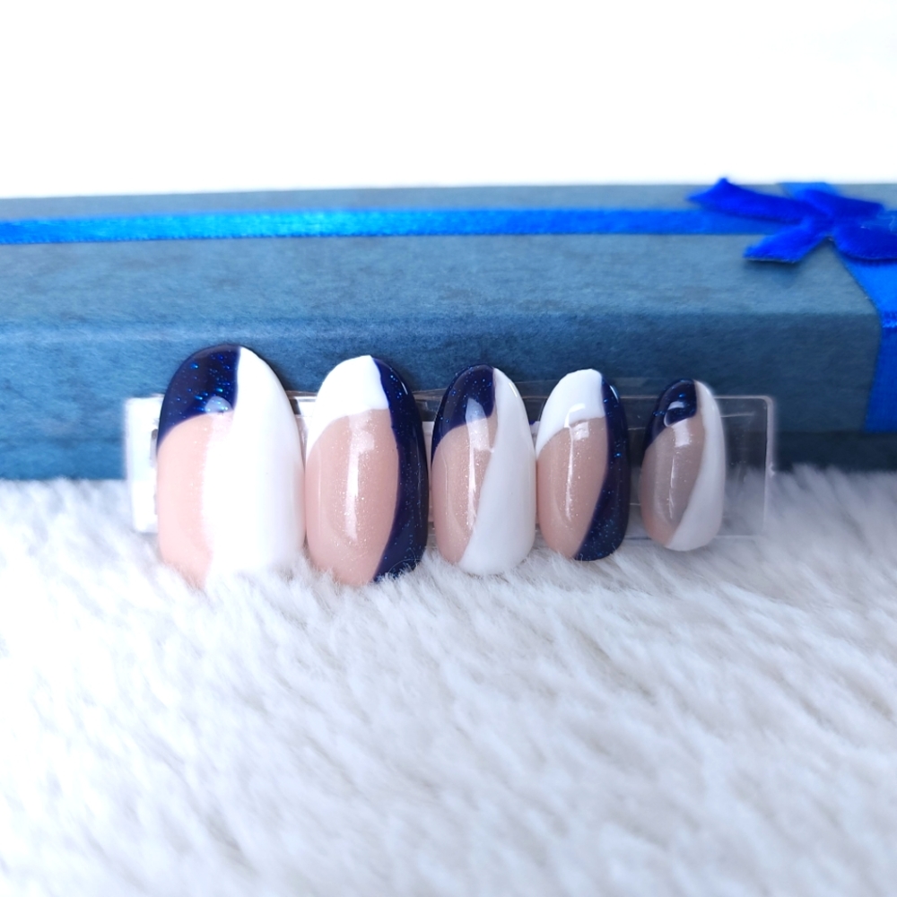 Blue Abstract Press-on Nails